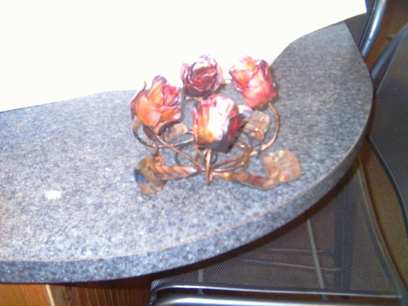 4 copper roses