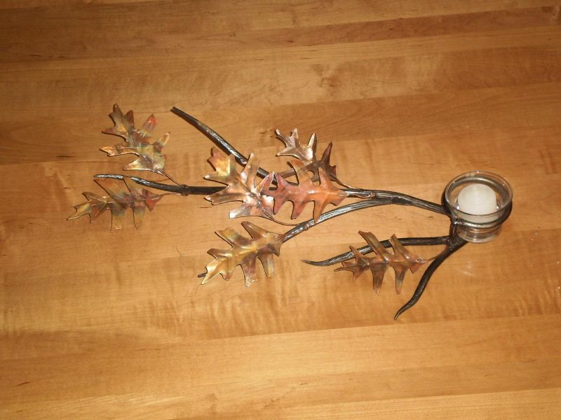Oak Branch Center Piece