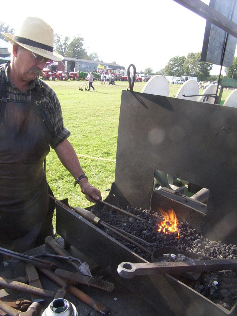 Toni Walshes' portable sidedraft forge