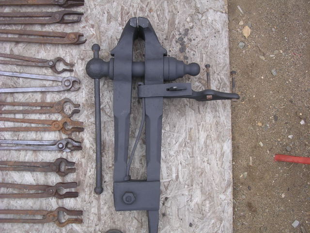 tongs and vise