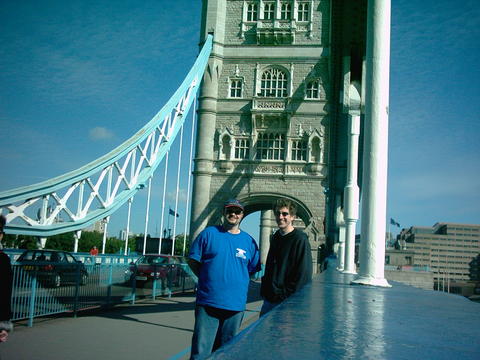 Me_my_mate_Chris_on_Tower_Bridge