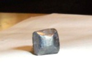 Square nail head