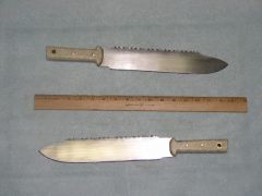 Camp Knives with saw teeth on the spine