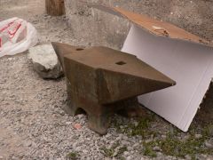 Anvil 220 lb