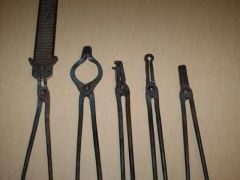 Tongs