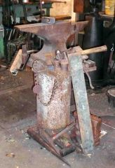 156 lb Arm and Hammer Anvil