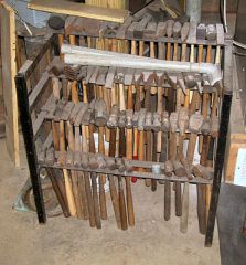 Hammer rack