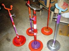 Stock Stands or Third Hands