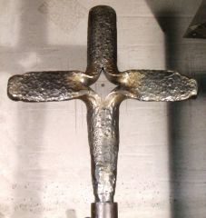 Split Cross 2 1/2" Round Bar