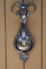door knocker for the birthday of a friend 8
