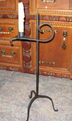 Colonial candle holder