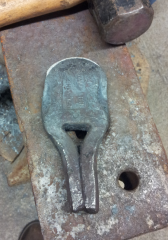 Hot cut hardy tool from auger tooth
