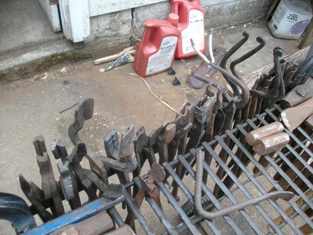 deer tool rack 238.JPG