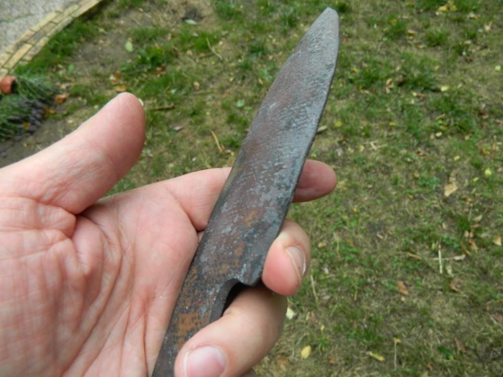 Kniferough4.jpg