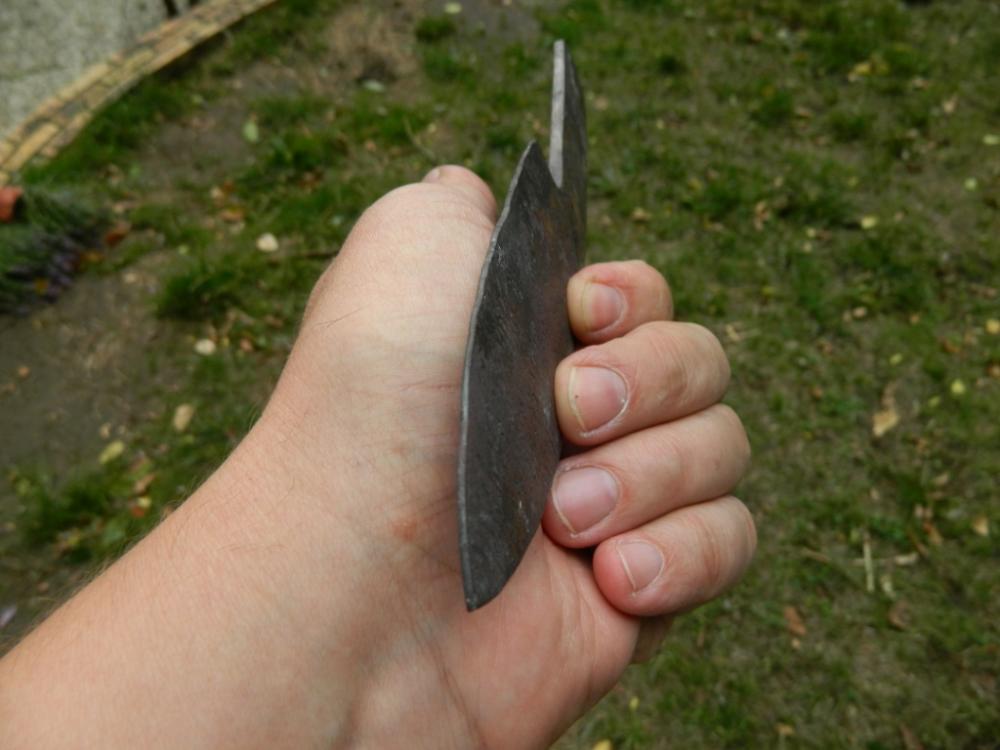 Kniferough6.jpg