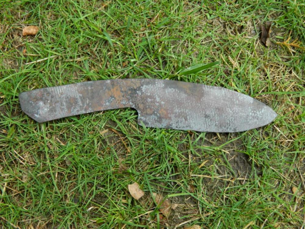 Kniverough1.jpg