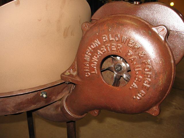 Champion 145-18inch Forge 140 Eureka Blower Completed 004.jpg