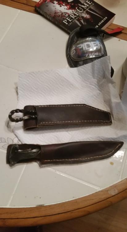 Sheaths.thumb.jpg.6c1eb2ef1cc60a1e36609d