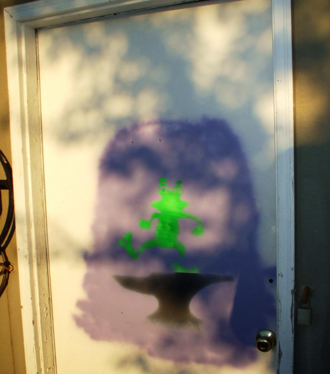 Frog-Door closer view