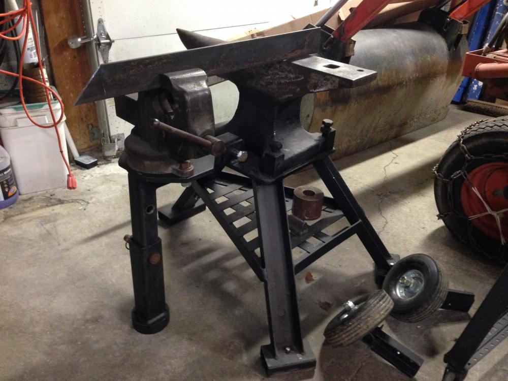 Anvil Vise 3.JPG