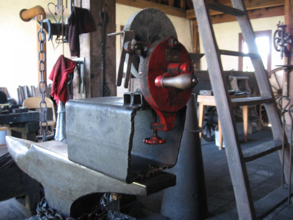 blacksmithing tools 004.jpg
