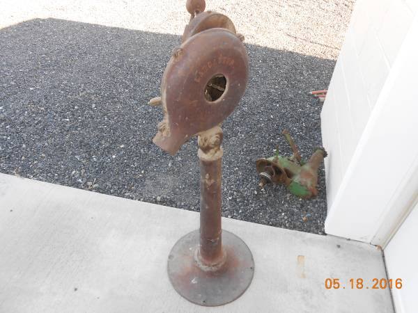 Champion No. 1 Forge Blower Restoration (stuck gears, greasy innards, rusty everything)