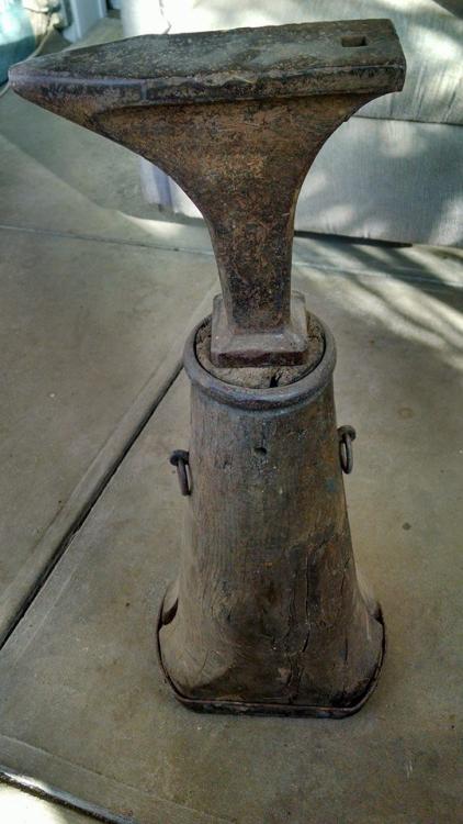ACW traveling anvil on hollow base2.jpg