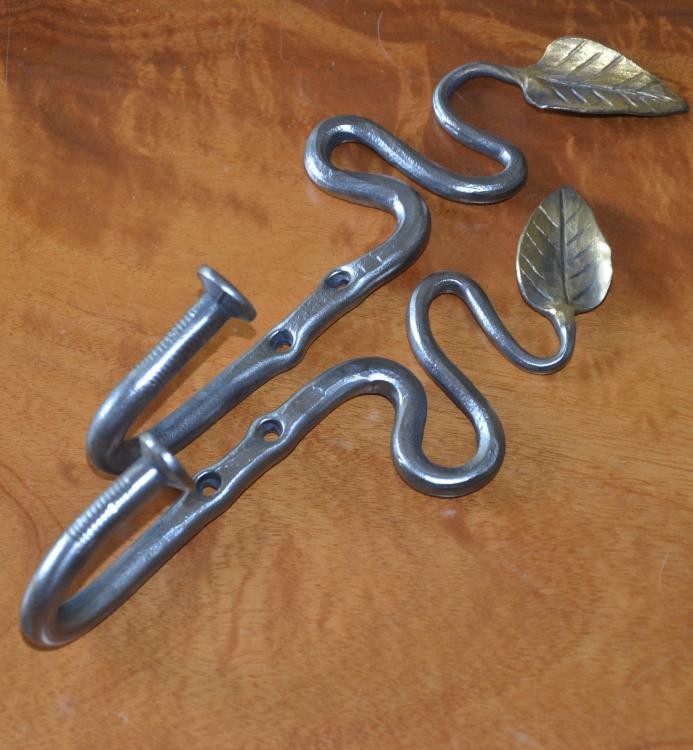 nail hooks.JPG