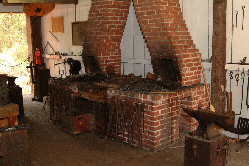 Forge.jpg.39a071edeaa3855f645a5886cec72edf.jpg