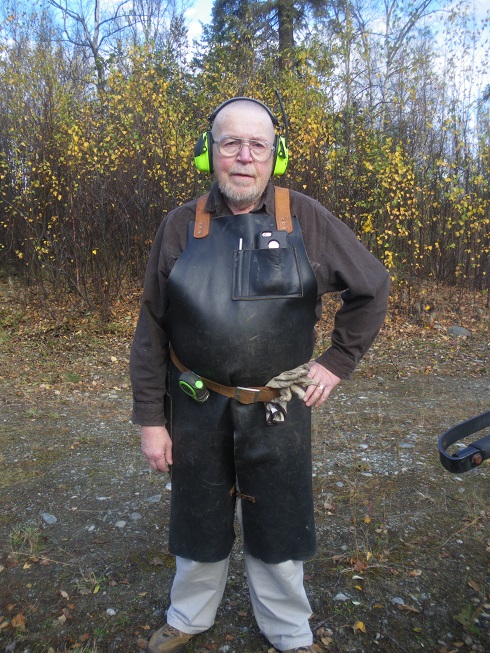 59d3f37f4e83e_Apron01.jpg.3b53f09277a96066505d53956c2e691f.jpg