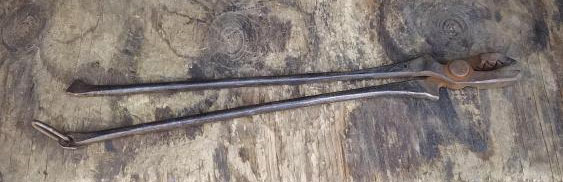 tongs 01.jpg