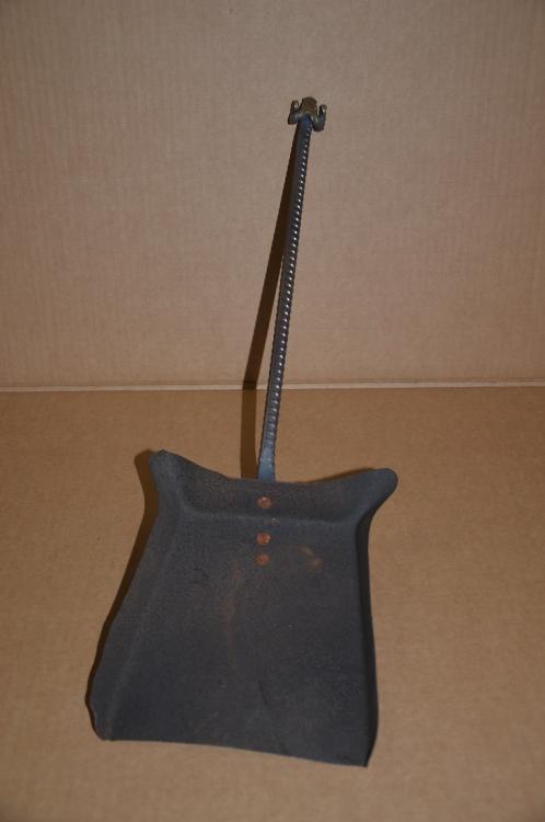 shovel1.JPG