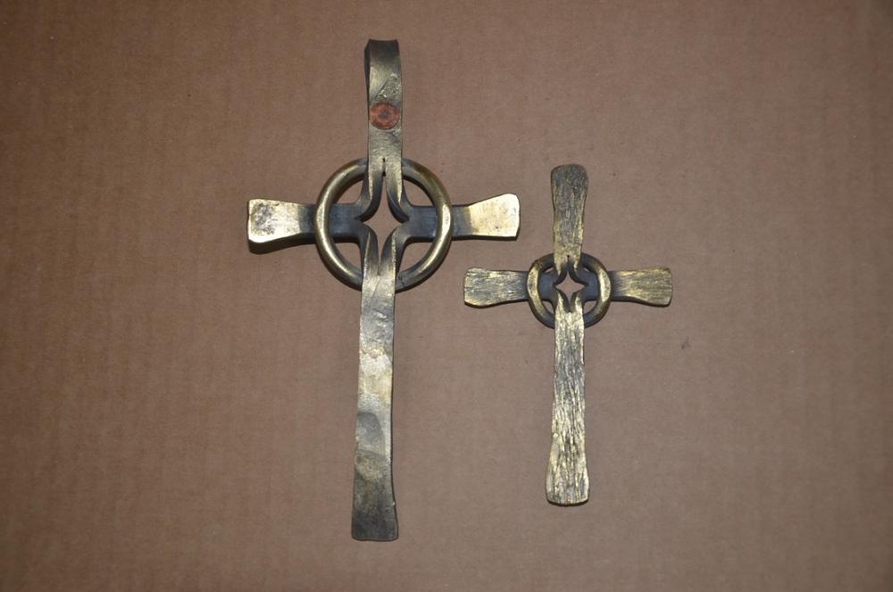 celtic cross.JPG