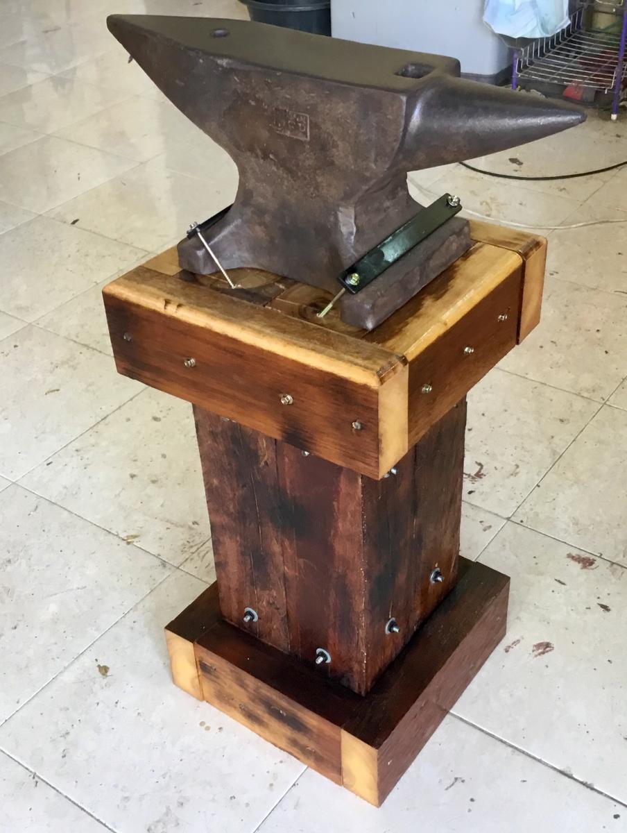 Anvil Stand 2/2