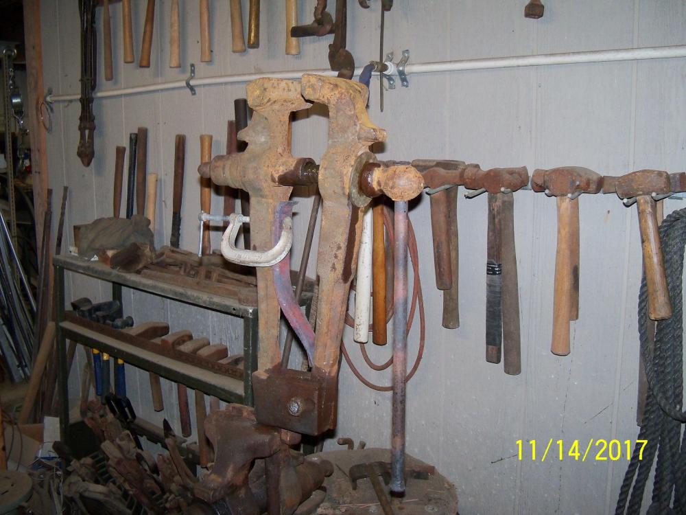100_1904.thumb.JPG.15b91175806cb53de3631c020e3e0263.JPG