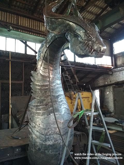 859074315_HandForged_161133.jpg.0373f754522eb123a6579e01a57e6282.jpg