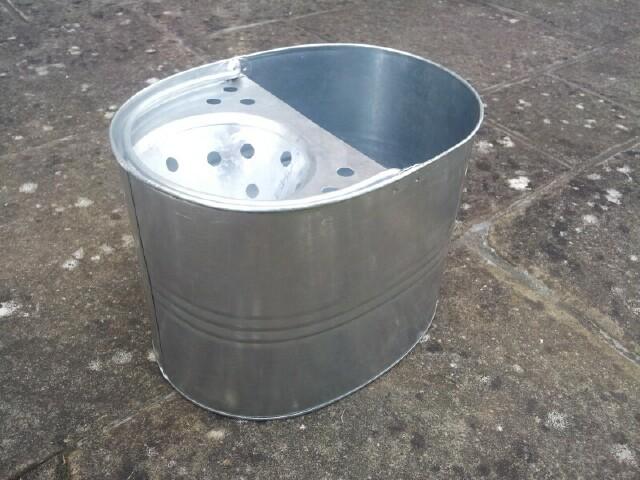 Bucket_for_Forge1.jpg.7965acf1f545e0dae3c7c5f7c7c630e8.jpg
