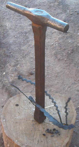 RRHammerstakeanvil.jpg.8ae7ef40f6e3f00ec4d9d0a45a38b0be.jpg