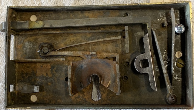 1753526288_12Completedlatchmechanism.JPG.df8e38c5ccb5bea2fd8ff76e081cd7cf.JPG