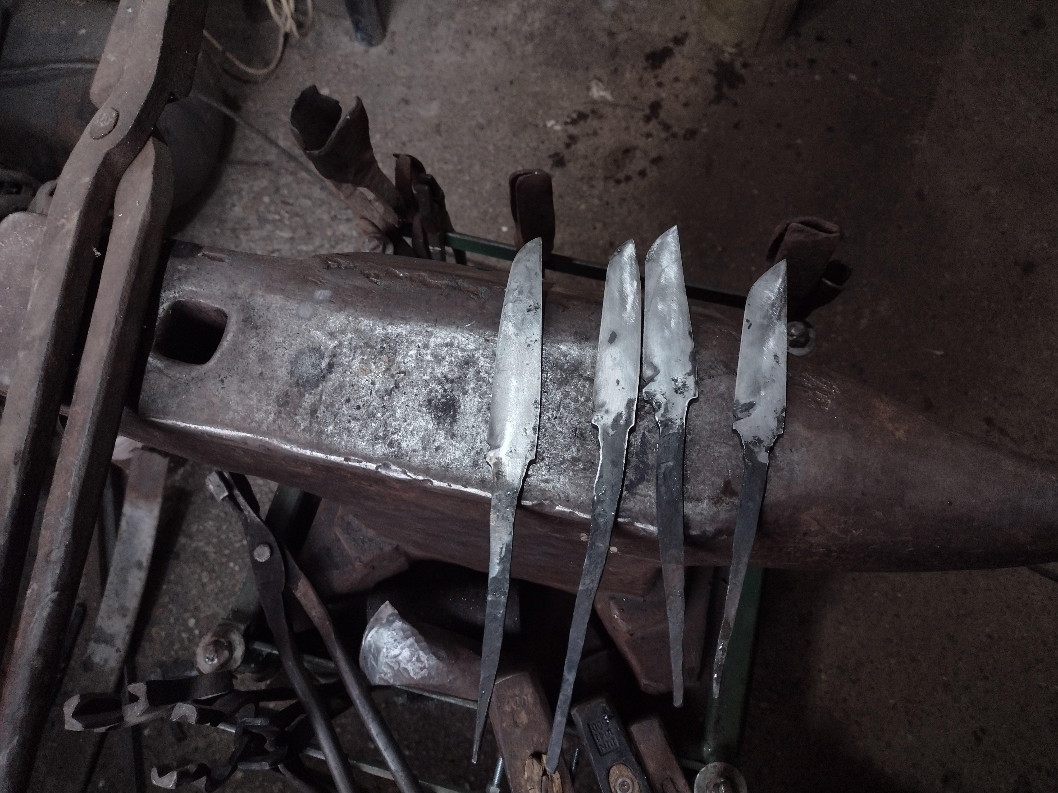Bluebacking a knife blade
