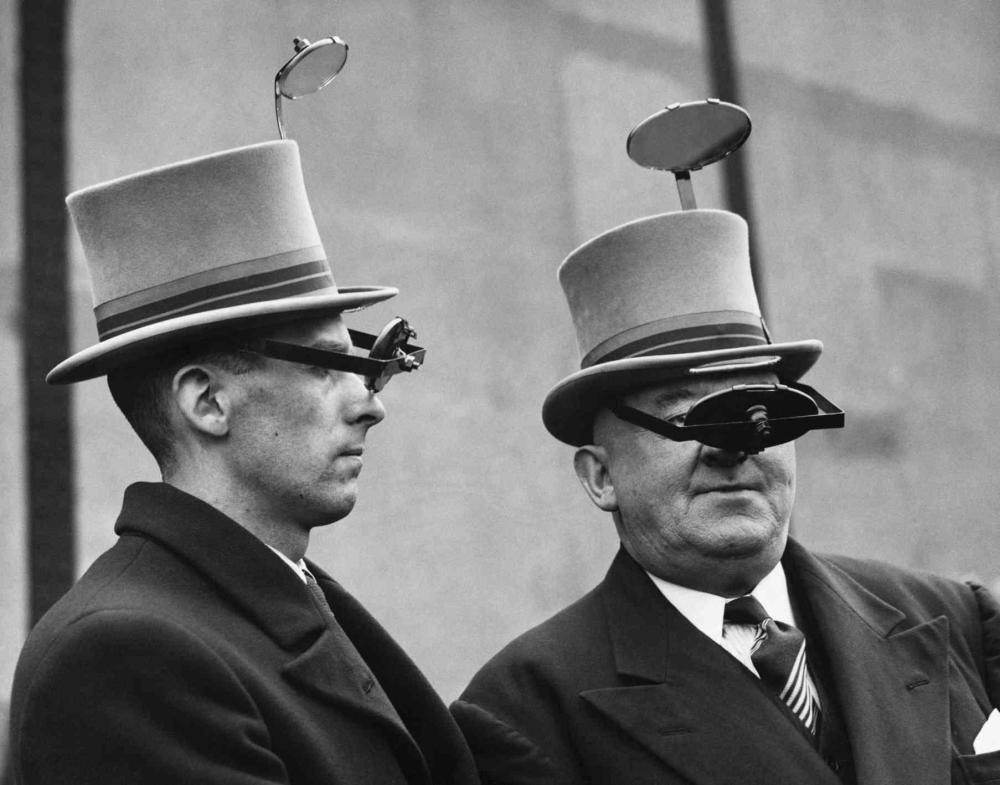 two-men-modeling-periscope-top-hats-at-the-1937-british-news-photo-1592513549_compress14.jpg