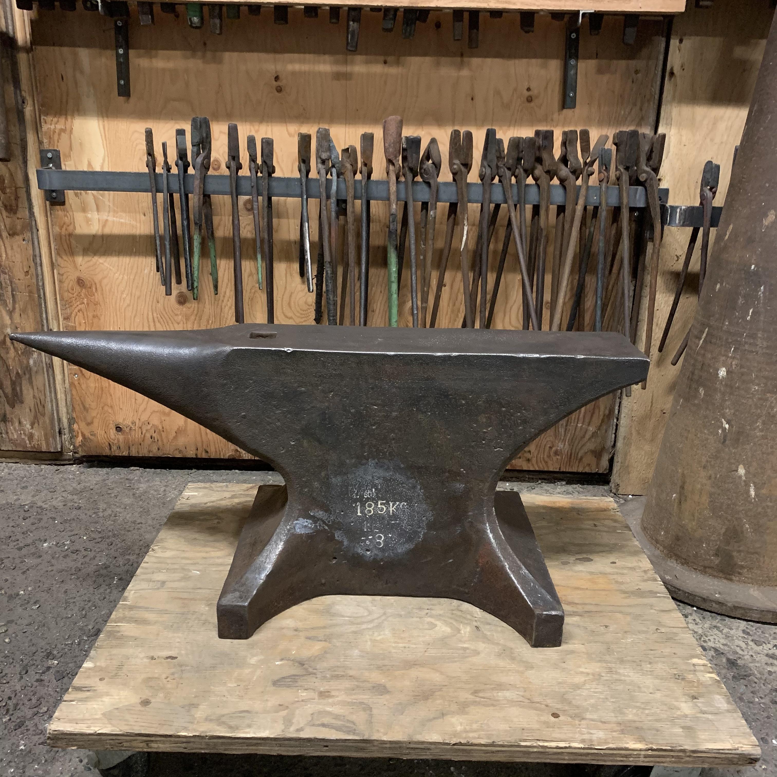 Strange small anvil - Anvil Reviews by brand - I Forge Iron
