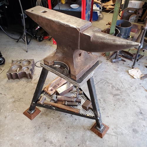 Hay Budden and a stand - Stands for Anvils, Swage Blocks, etc - I Forge Iron