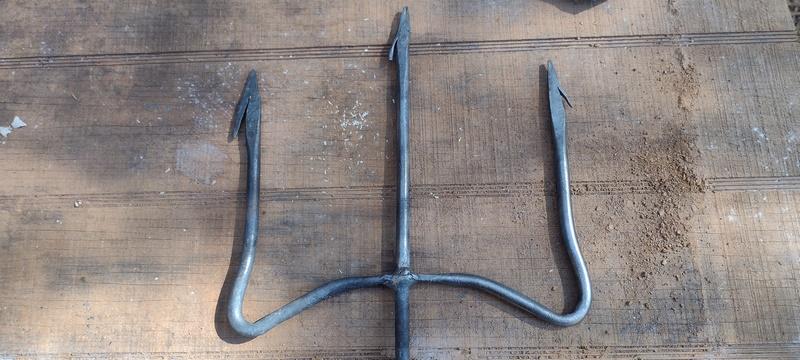 trident(Copy).jpg.d8fca00dfba09fea1241c807b4177fad.jpg