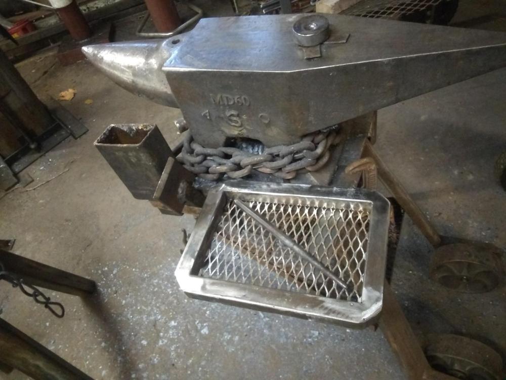 anvil2.jpg