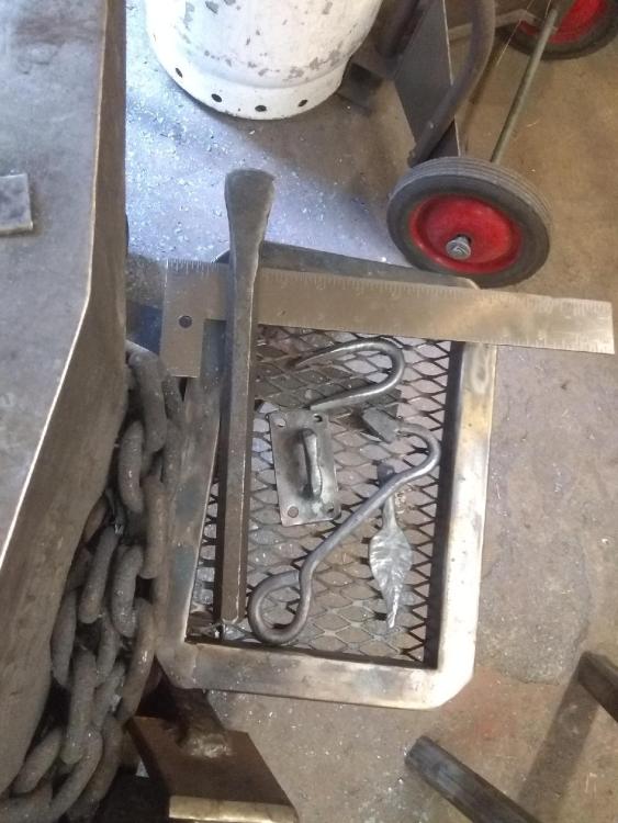 anvil4.jpg